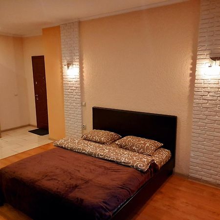 Залізнична 49 "Хочу Цю!" Apartment อิวาโน-ฟรานกิฟสเก ภายนอก รูปภาพ