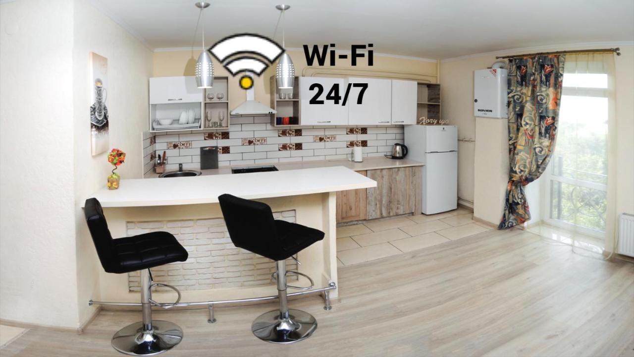 Залізнична 49 "Хочу Цю!" Apartment อิวาโน-ฟรานกิฟสเก ภายนอก รูปภาพ