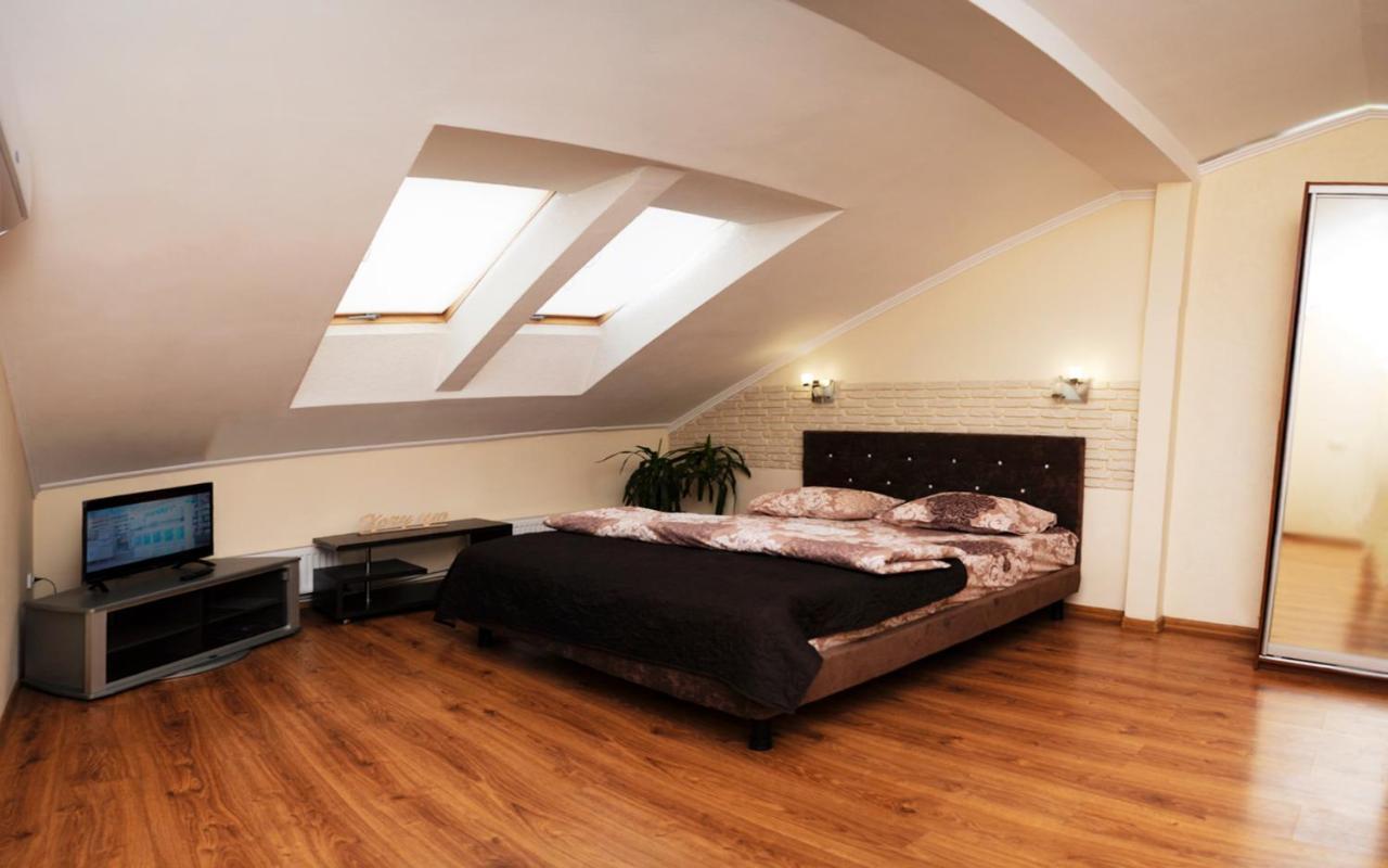 Залізнична 49 "Хочу Цю!" Apartment อิวาโน-ฟรานกิฟสเก ภายนอก รูปภาพ